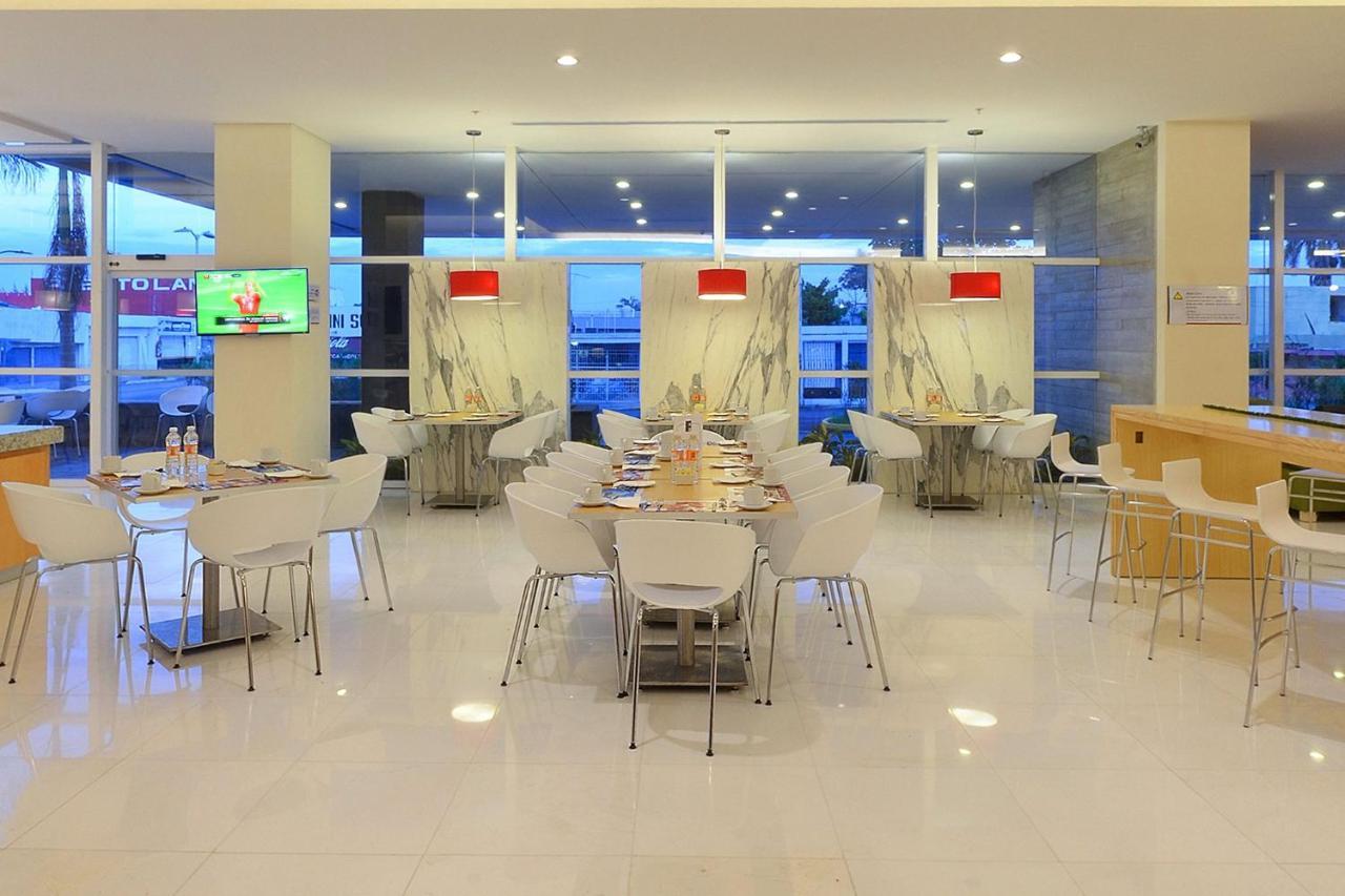 Fiesta Inn Chetumal Exterior photo
